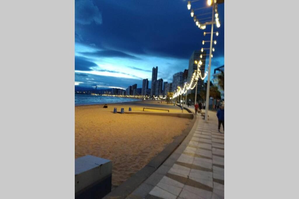Appartement Vue Sur Mer Avenue De L'Europe Benidorm Exteriér fotografie